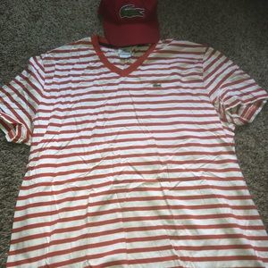 Men’s Lacoste tee shirts 2 with 2 hats. XL